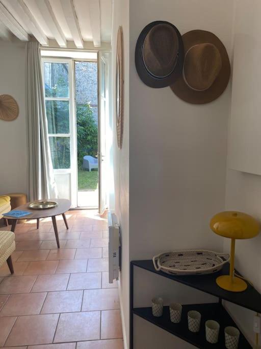 Loft/Jardin Et Parking : Le Petit Clos Bourdet Honfleur Eksteriør bilde