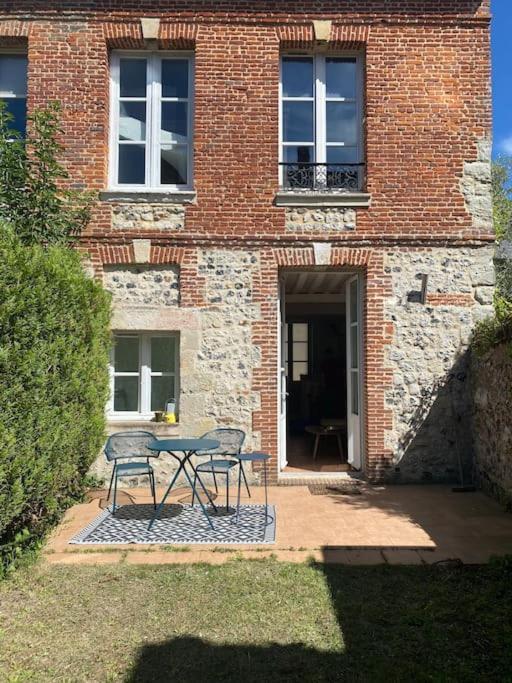 Loft/Jardin Et Parking : Le Petit Clos Bourdet Honfleur Eksteriør bilde